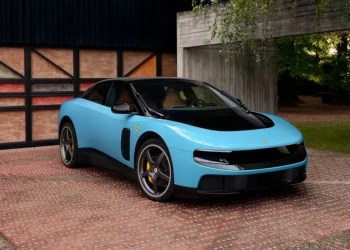 Ferrari Luce